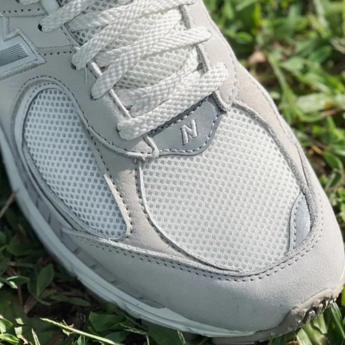 NEW BALANCE 2002R WHITE IVORY