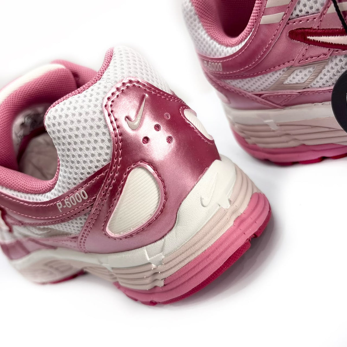 NIKE P-6000 SUMMIT WHITE SILT RED PEONY