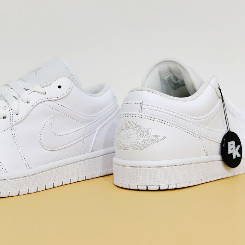 AIR JORDAN 1 LOW TRIPLE WHITE MEN