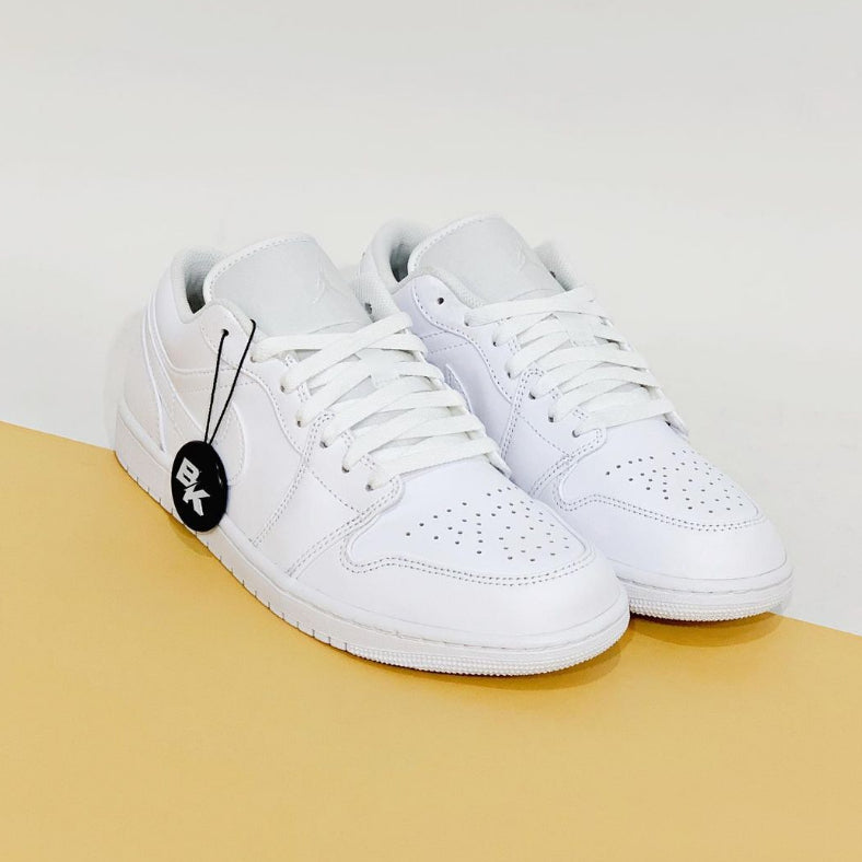 AIR JORDAN 1 LOW TRIPLE WHITE MEN