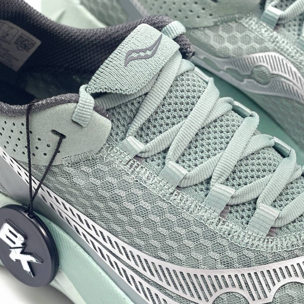 SAUCONY ENDORPHIN PRO 4 ICEBERG CARBON