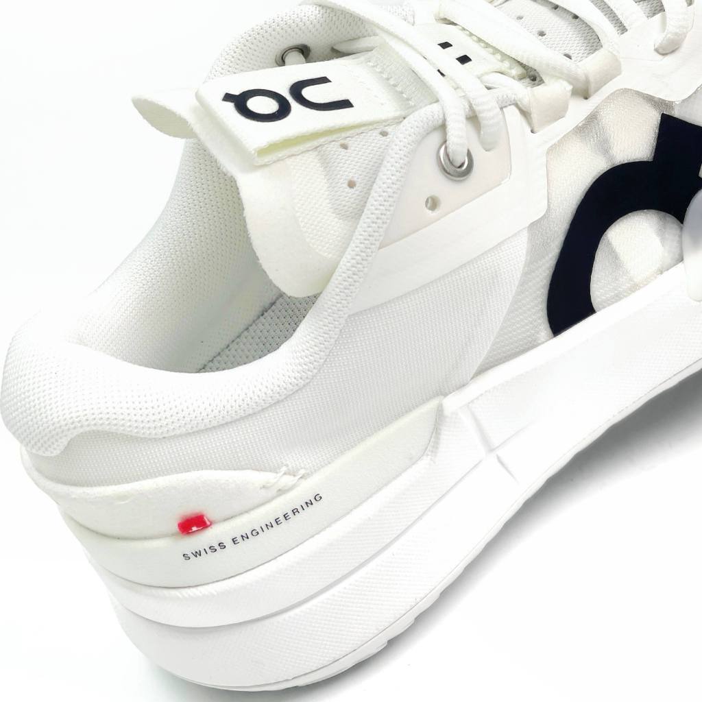 ON THE ROGER PRO 2 ALL WHITE