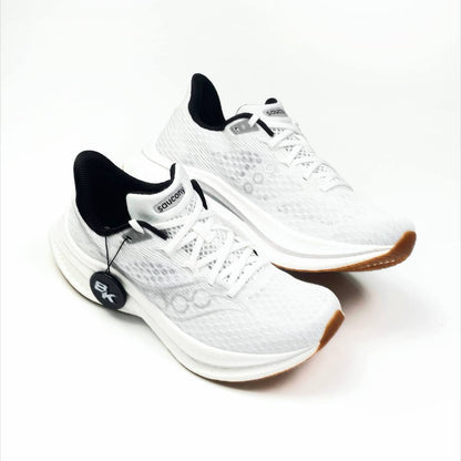 SAUCONY ENDORPHIN SPEED 5 WHITE GUM