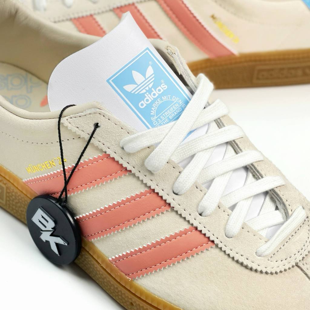 Adidas Munchen 24' white wonder clay