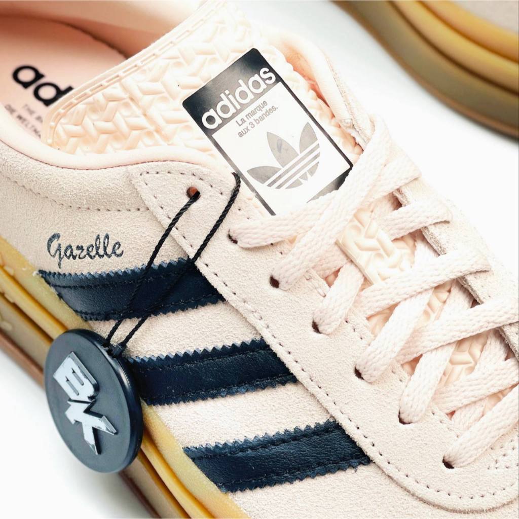 Gazelle Bold Wonder Quartz Black Gum