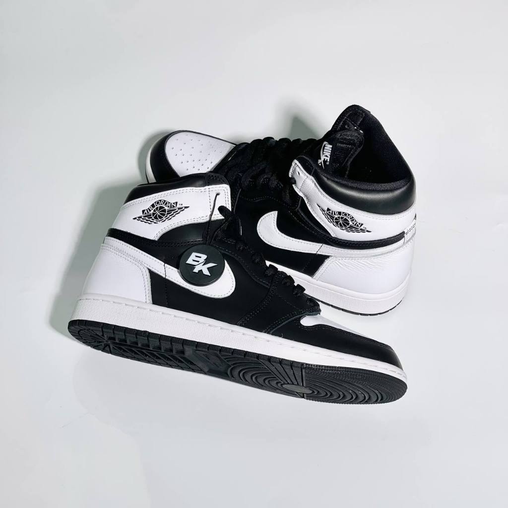 AIR JORDAN 1 HIGH OG REVERSE PANDA