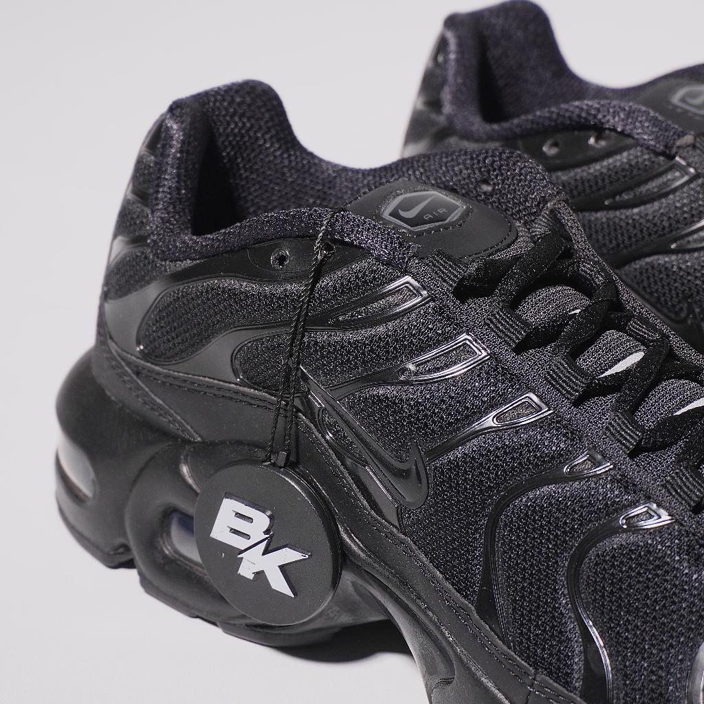 AIR MAX PLUS TN TRIPLE BLACK GS