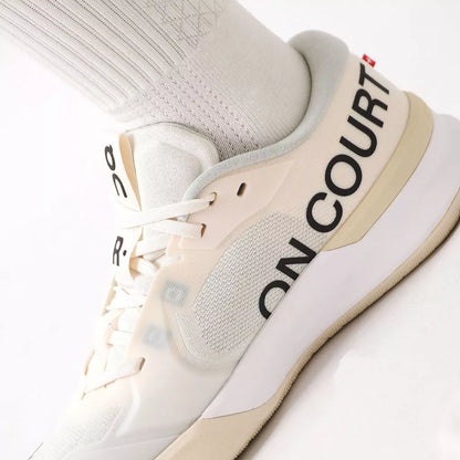 ON THE ROGER PRO 3 IVORY WASH