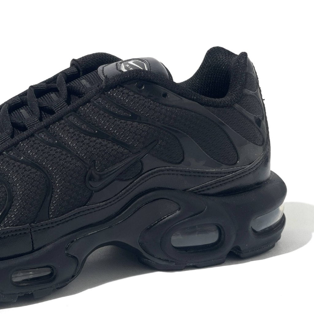 AIR MAX PLUS TN TRIPLE BLACK
