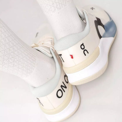 ON THE ROGER PRO 3 IVORY WASH