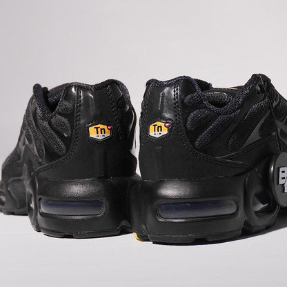 AIR MAX PLUS TN TRIPLE BLACK GS