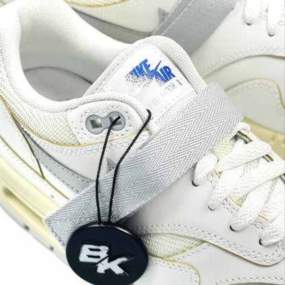 Airmax 1 timeless metallic silver