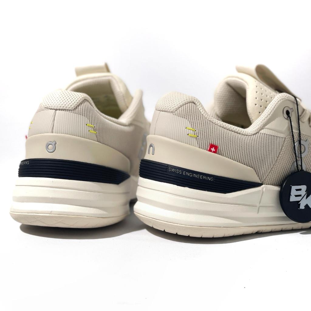 ON THE ROGER PRO SAND IVORY WMNS