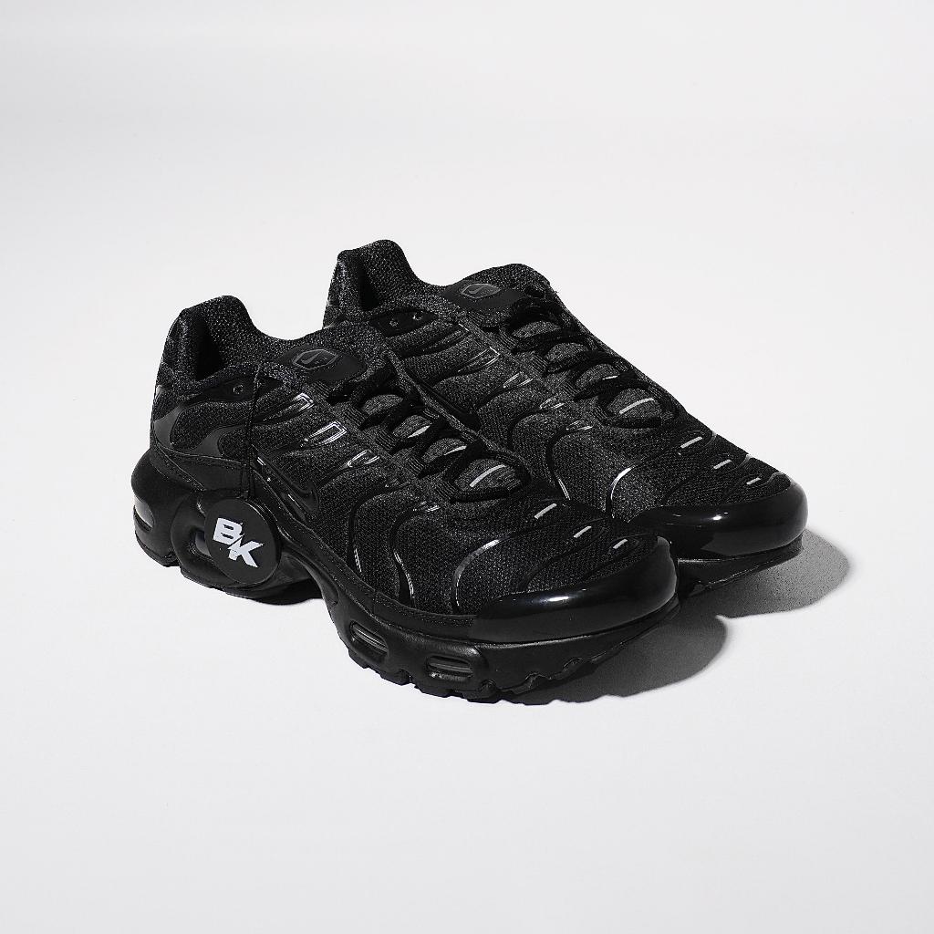 AIR MAX PLUS TN TRIPLE BLACK GS