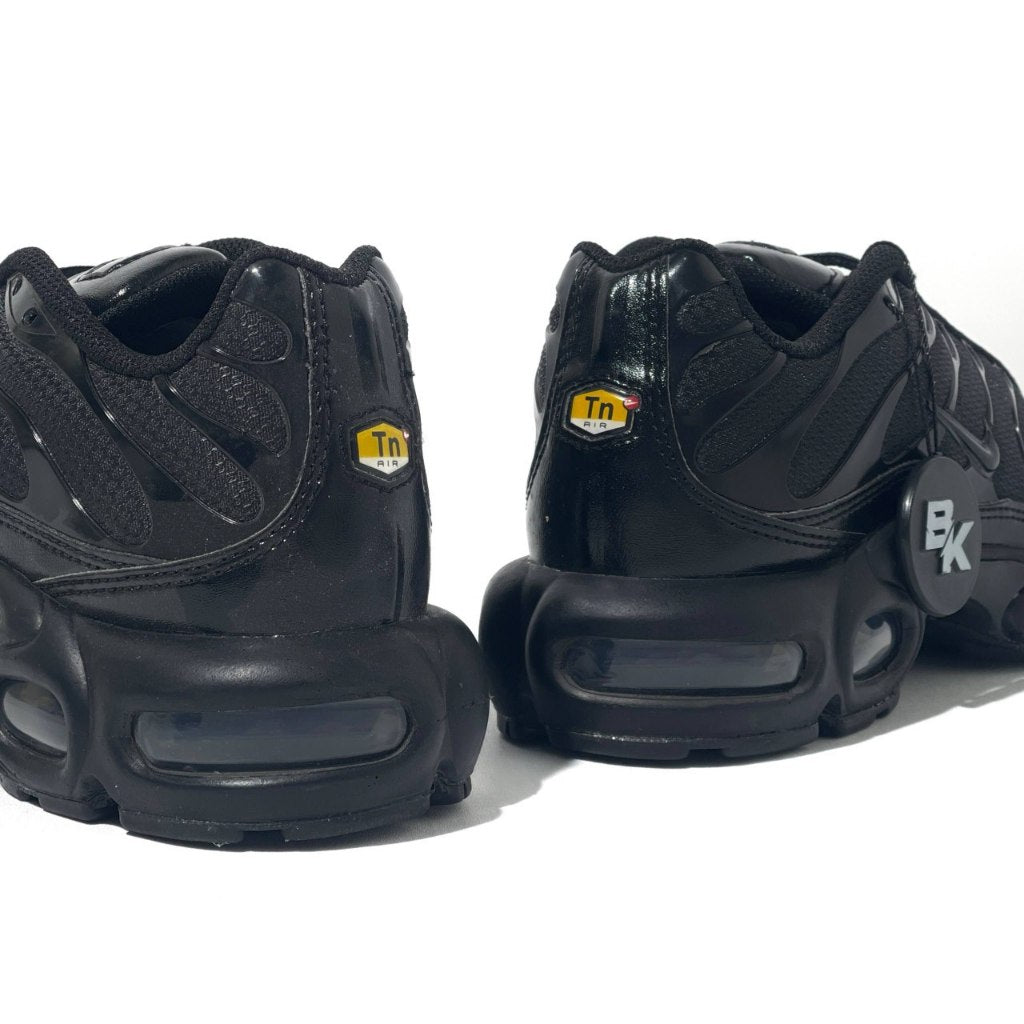 AIR MAX PLUS TN TRIPLE BLACK
