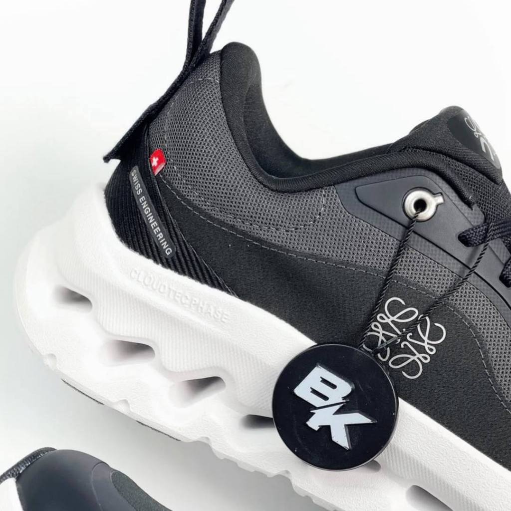 LOEWE X ON CLOUDTILT 2.0 BLACK WHITE