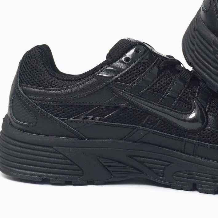 NIKE P-6000 TRIPLE BLACK