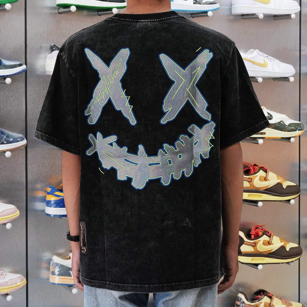 RIC DARK GREEN LIGHT WASHED BLACK TEE