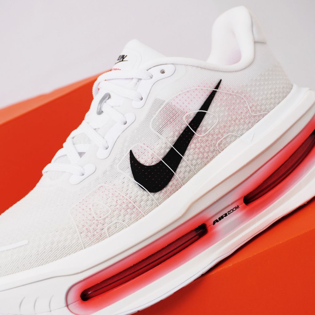 NIKE VOMERO PREMIUM WHITE BLACK CRIMSON