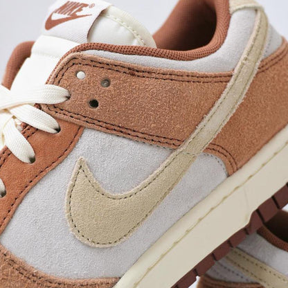 DUNK LOW MEDIUM CURRY