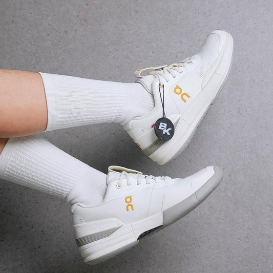 ON THE ROGER PRO ACE IVORY FOG