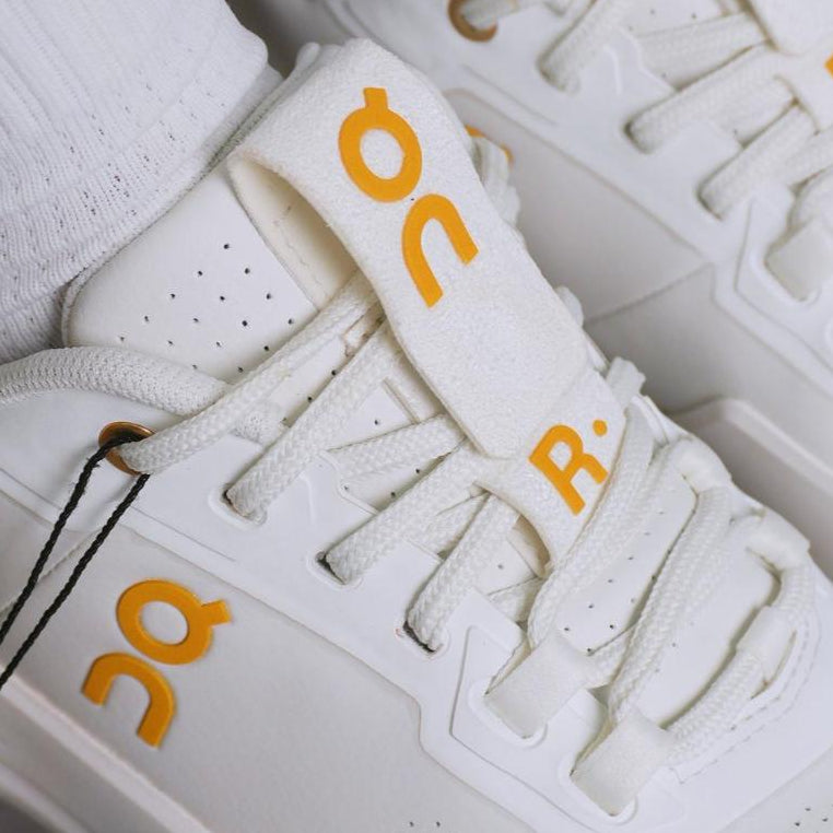 ON THE ROGER PRO ACE IVORY FOG