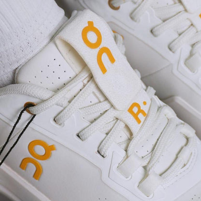 ON THE ROGER PRO ACE IVORY FOG