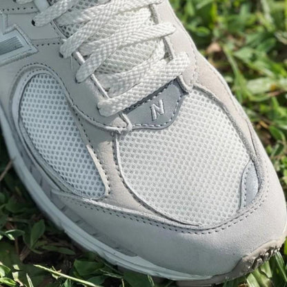 NEW BALANCE 2002R WHITE IVORY