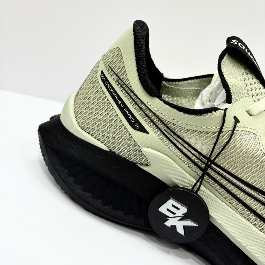 SAUCONY ENDORPHIN PRO 5 BLACK BIRCH KHAK