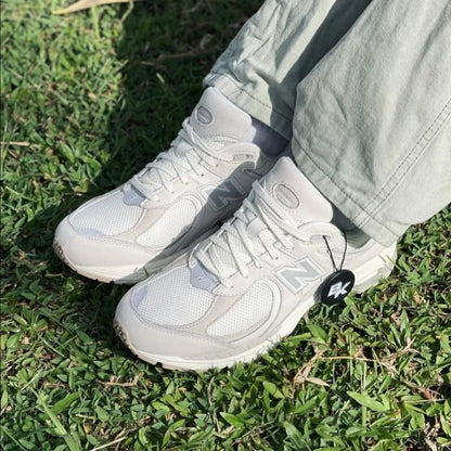 NEW BALANCE 2002R WHITE IVORY