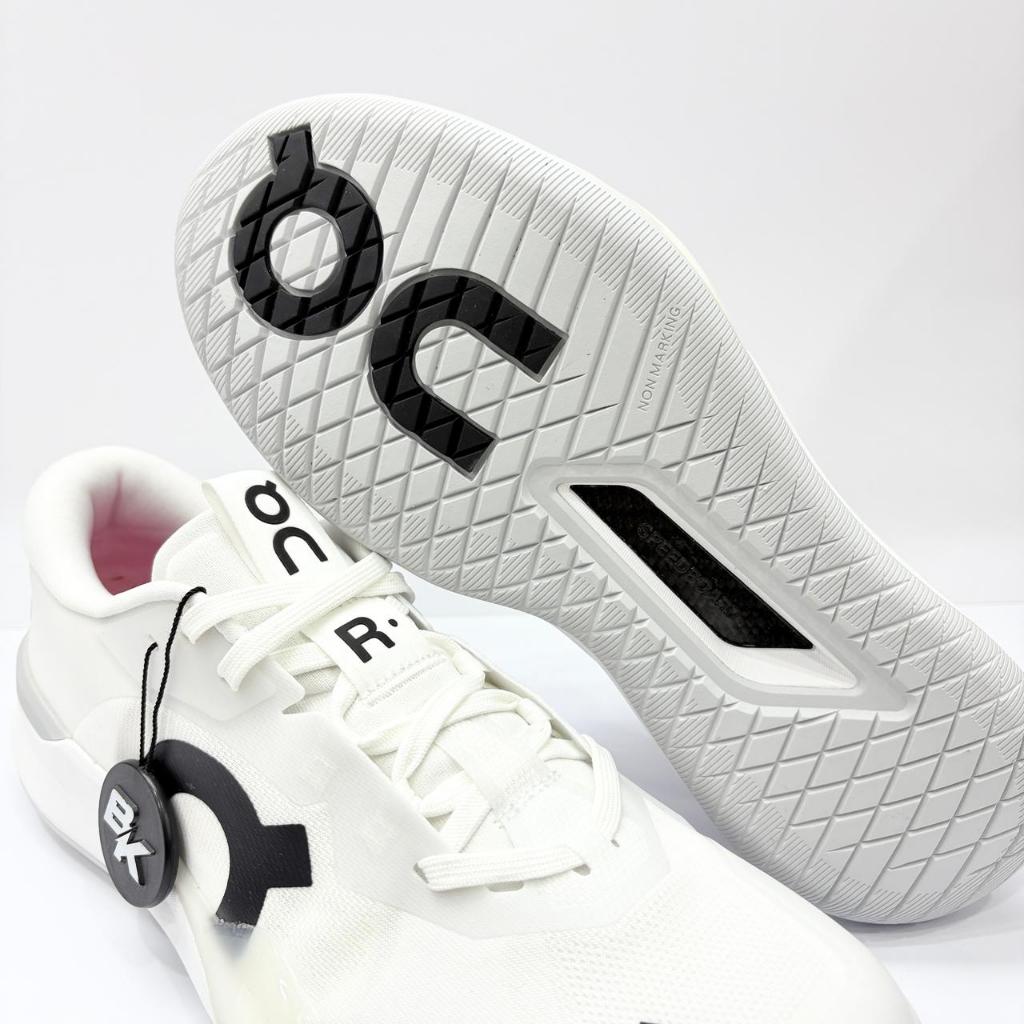 ON THE ROGER PRO 3 WHITE PINK