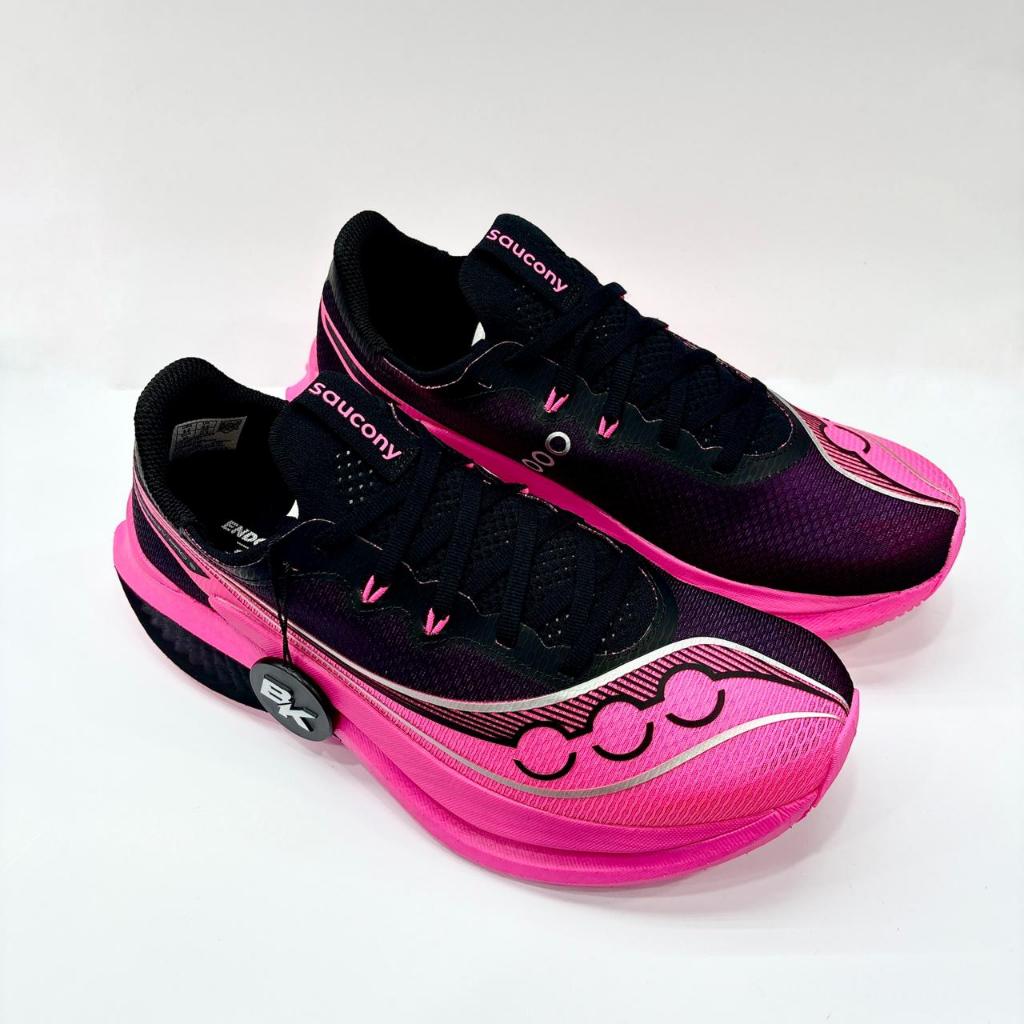 SAUCONY ENDORPHIN PRO 5 BLACK SHOCK PINK