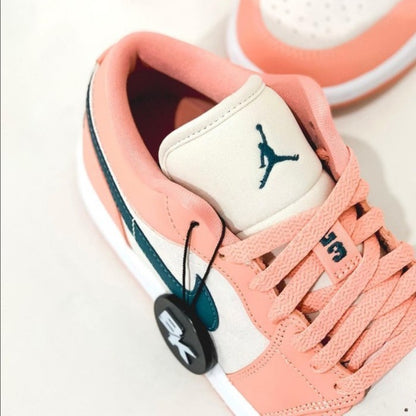 AIR JORDAN 1 LOW MADDER ROOT