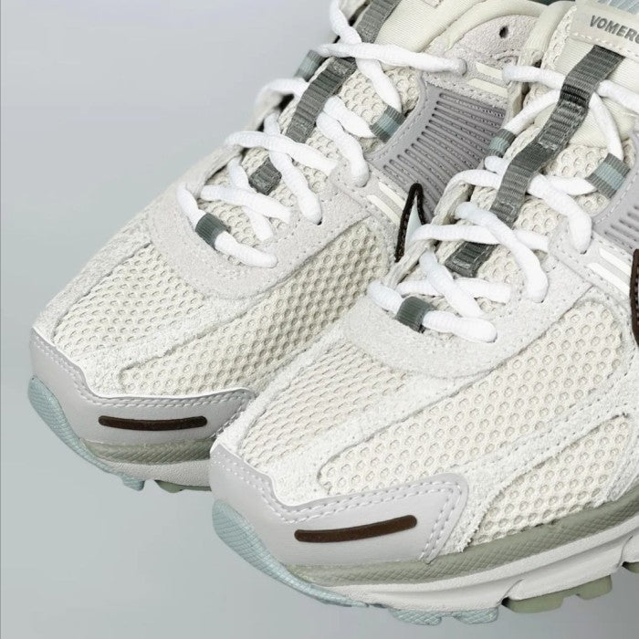 NIKE ZOOM VOMERO 5 SE LIGHT OREWOOD