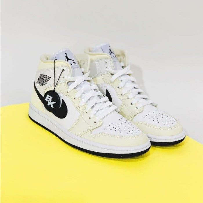 AIR JORDAN 1 MID COCONUT MILK