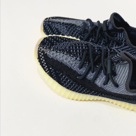 YEEZY V2 CARBON