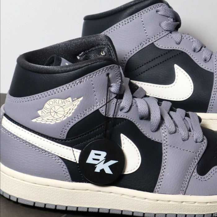 AIR JORDAN 1 MID CEMENT GREY