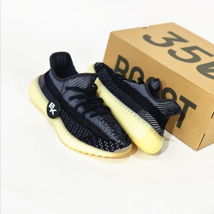 YEEZY V2 CARBON