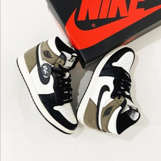 AIR JORDAN 1 HIGH DARK MOCHA