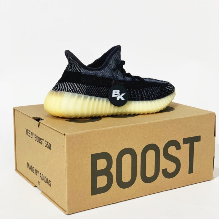 YEEZY V2 CARBON
